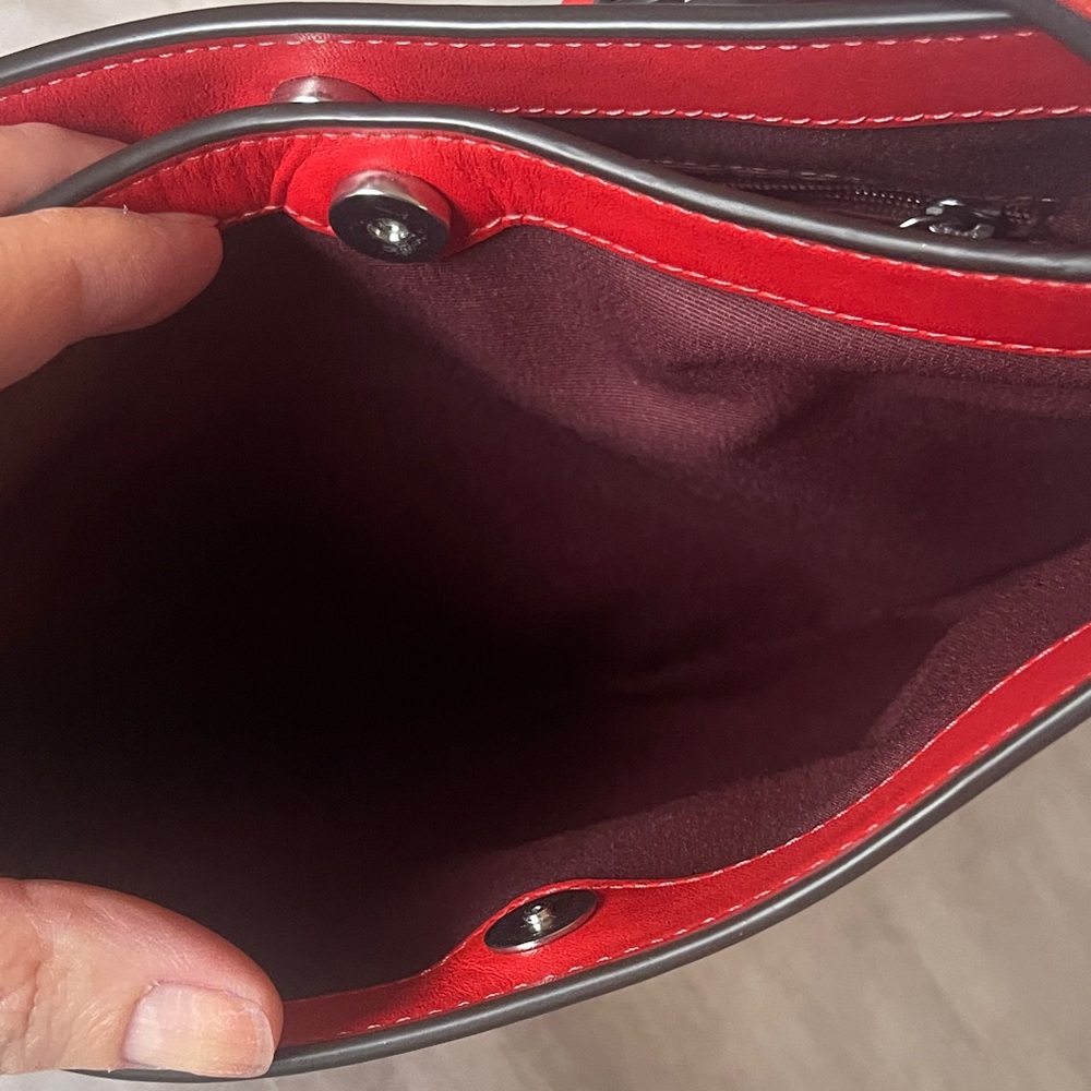 COACH- Poppy Red Shoulder Bag- Penelope- like new - Picture 9 of 14